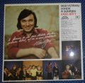 Karel Gott-Mezi Vltavou, Donem A Dunajem