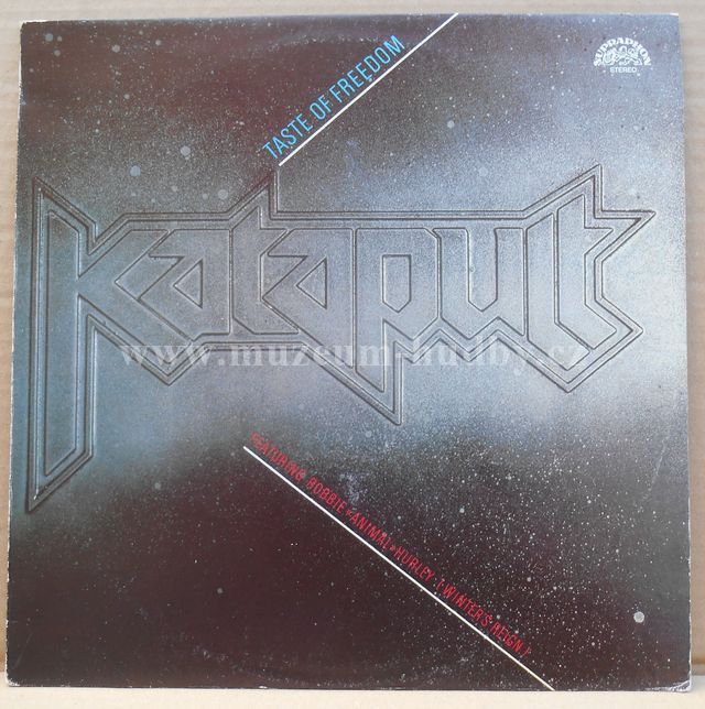 Katapult / Robbie Animal Hurley