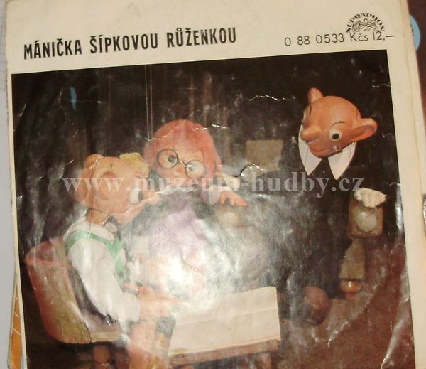 Mánička šípkovou růženkou