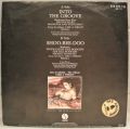 Madonna-Into The Groove / Shoo-Be-Doo