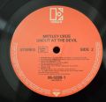 Mötley Crüe-Shout At The Devil