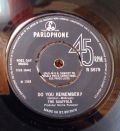 The Scaffold-Do You Remember? / Carry On Krow