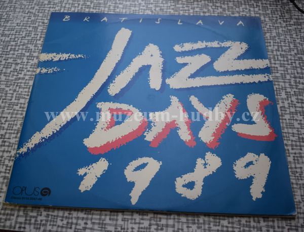 M.Davis, A.Harder, L.Stern, T.Laukannen