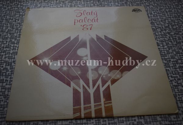 R. Muller, S. Beňačka, M. Mlich, K. Gult a sbor AUS VN