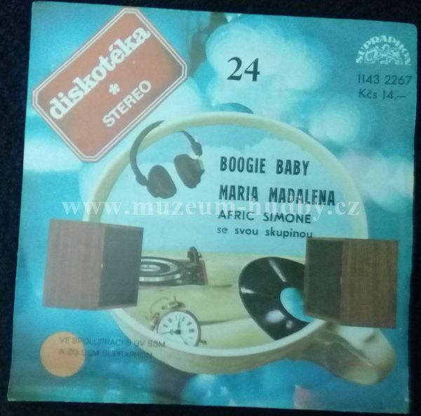 Afric Simone Se Svou Skupinou