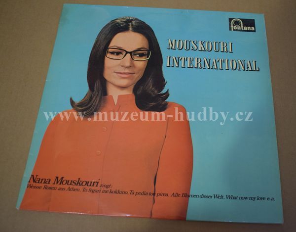 Nana Mouskouri