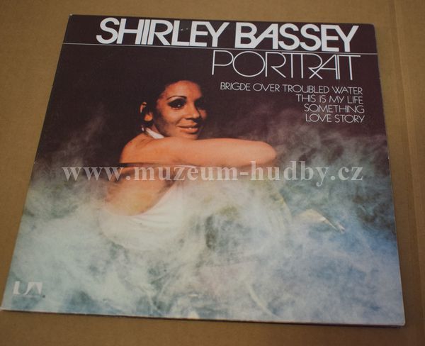 Shirley Bassey
