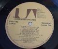 Crystal Gayle-Somebody Loves You