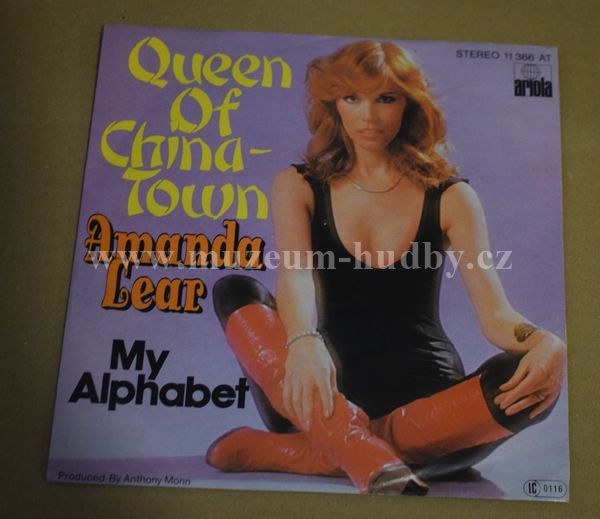 Amanda Lear