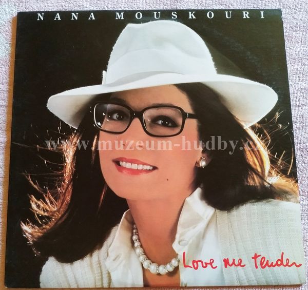 Nana Mouskouri