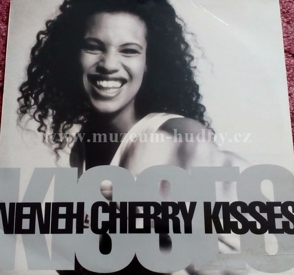 Neneh Cherry ‎