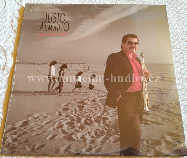 Justo Almario