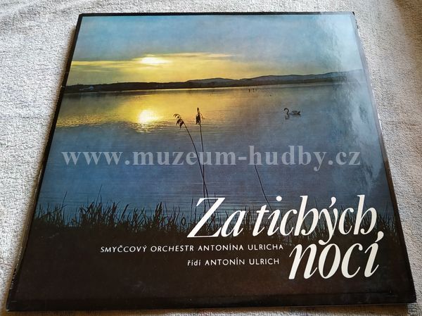 Smyčcový Orchestr Antonína Ulricha řídí Antonín Ulrich