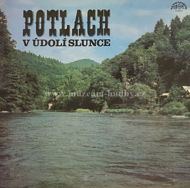 Brontosauři, Akáty & Others