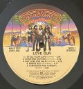 Kiss-Love Gun