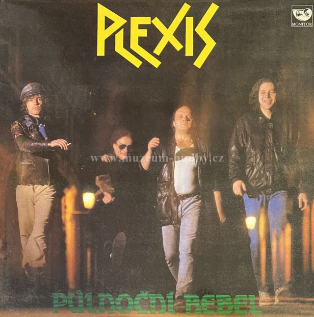 Plexis