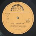 R. A. Dvorský Se Svým Orchestrem-Jen Se S Písničkou Smát (1938-1944)