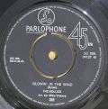 The Hollies-Blowin' In The Wind / Wheels On Fire