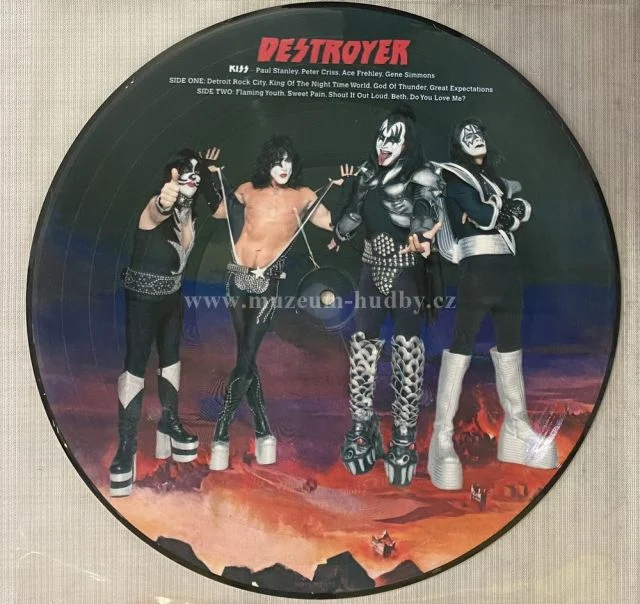 Kiss - Obrázek 2