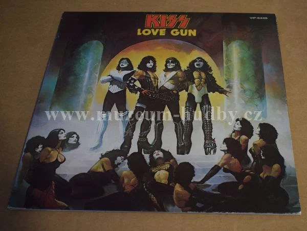 Kiss - Obrázek 2