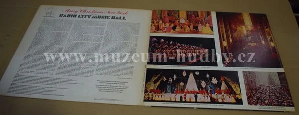 Radio City Music Hall Symphony Orchestra & Chorus, The Radio City Music Hall Rockettes - Obrázek 2