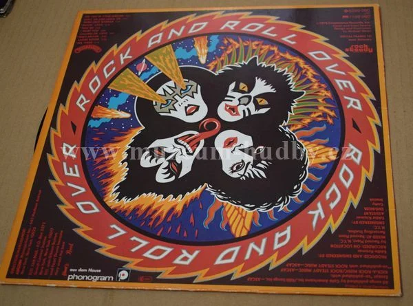 Kiss - Obrázek 2