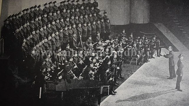 Red Army Ensemble / Colonel Boris Alexandrov - Obrázek 4