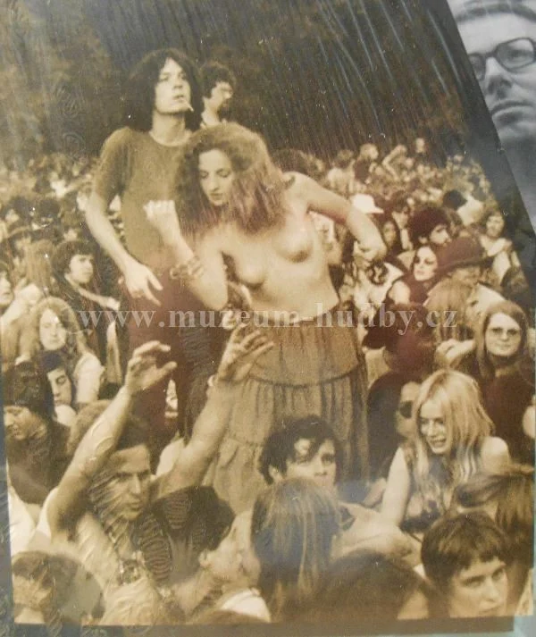 Pink Floyd / Soft Machine / Flock / Byrds / T. Rex / Jefferson Airplane / Country Joe McDonald / Canned Heat - Obrázek 3